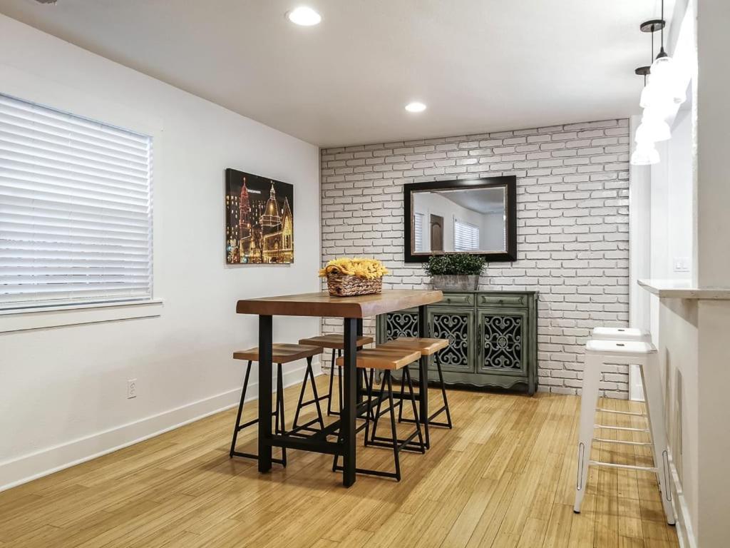 Вилла Plaza 2 King Br 2 Full Bth Канзас-Сити Экстерьер фото